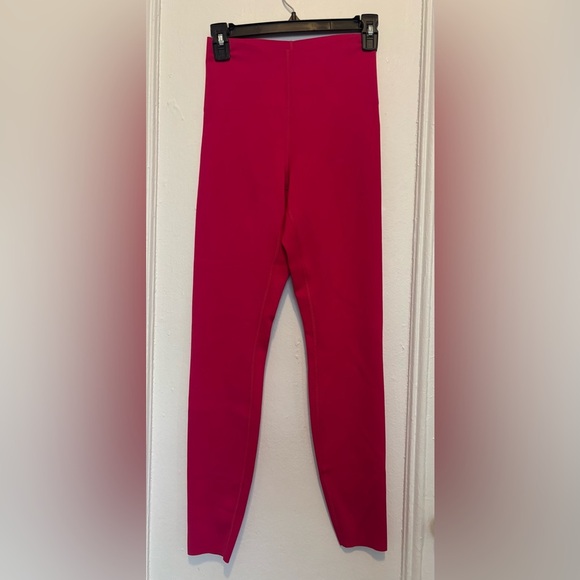 NWT Lululemon Glow Up Super-High-Rise Tight 28" Passionate - Size 6 - Picture 1 of 5